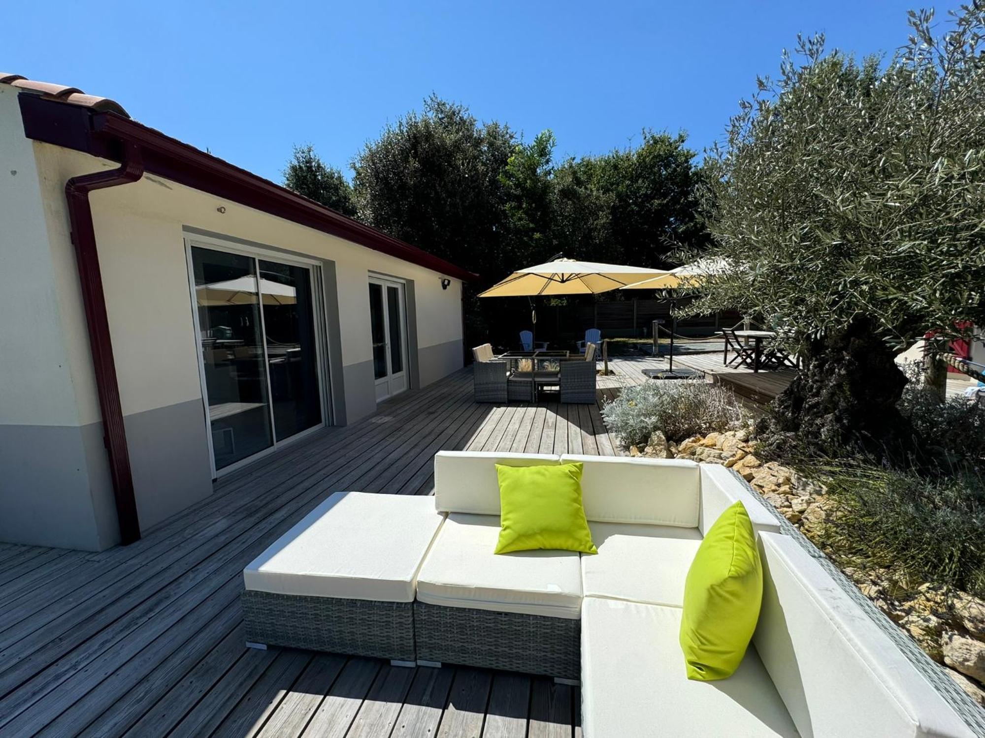 Dependance Avec Piscine Et Partages - 130 M * Soulac-sur-Mer